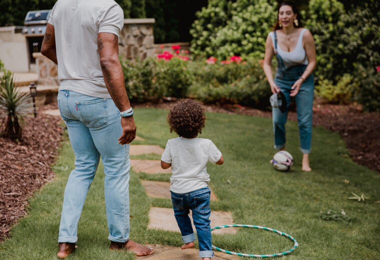 Beating Allergy Season the Natural Way: Essential Tips 